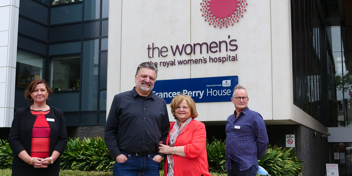 David and Carmen Puli (centre) with the Women's COO Lisa Lynch and Frances Perry House CEO Shaune Gillespie 